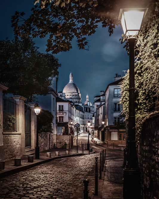 Blue Hour over Montmartre: A Luminous Prelude